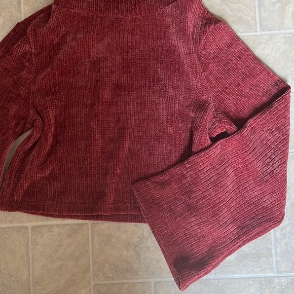 Minkpink bell sleeve top - Picture 4 of 8